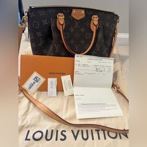 Louis Vuitton Turenne MM Monogram 💯 Authentic